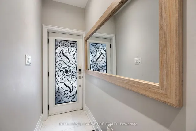 Additional image 29 of 1646 Dupont St