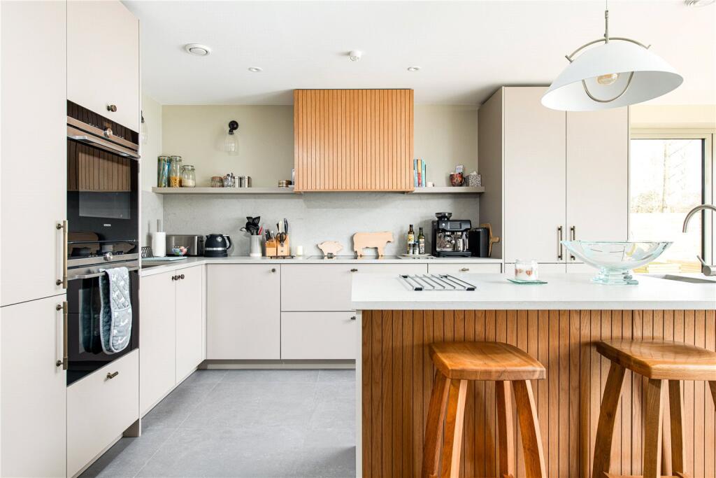 Additional image 7 of Longmeadow, Beckington, Frome, Somerset, BA11