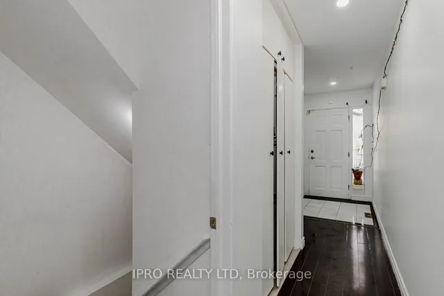 Additional image 10 of 7406 Darcel Ave Unit 1