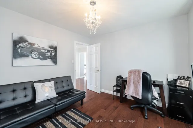 Additional image 14 of 981 Kennedy Circ