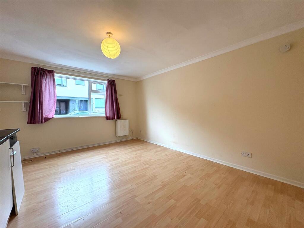 Additional image 3 of College Road, St. Albans