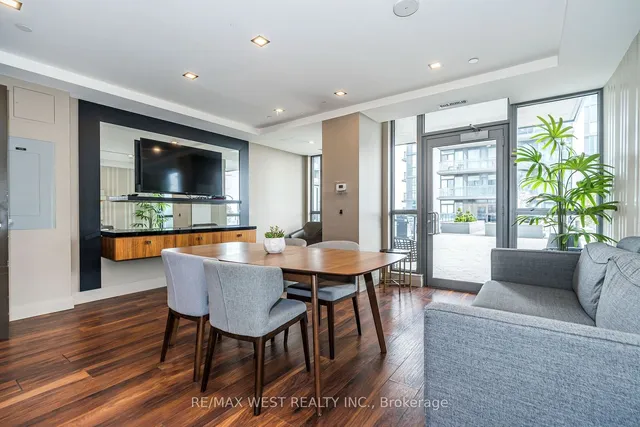 Additional image 31 of 15 Zorra St Unit 605