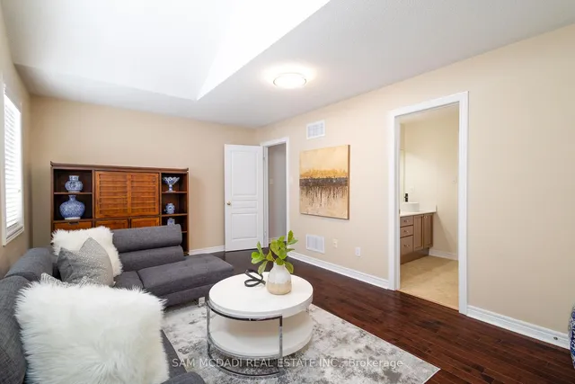 Additional image 31 of 296 Wrigglesworth Cres