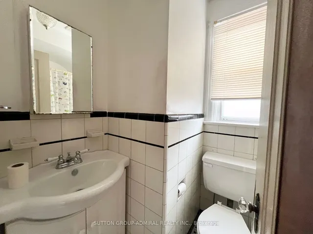 Additional image 14 of 77 Chamberlain Ave