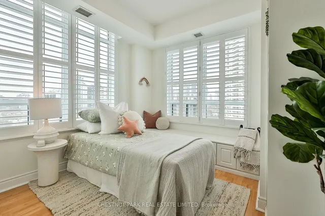 Additional image 18 of 319 Merton St Unit 1013