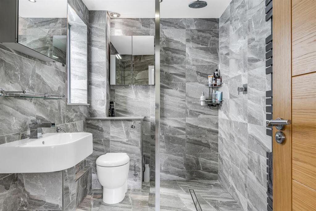 Additional image 20 of Harmer Green Lane, Welwyn