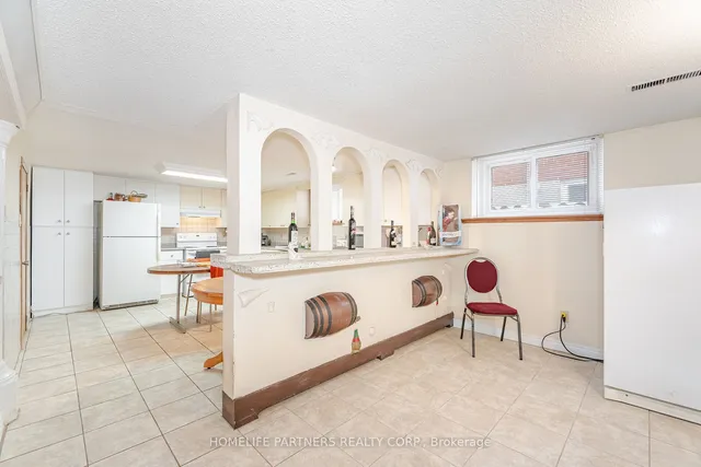 Additional image 38 of 60 Larchmere Ave