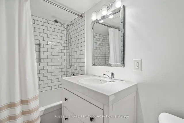 Additional image 33 of 618 Clinton St