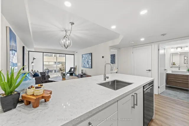 Additional image 12 of 705 King St Unit 612