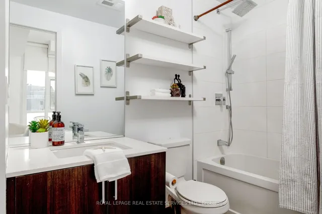 Additional image 31 of 36 Howard Park Ave Unit 801