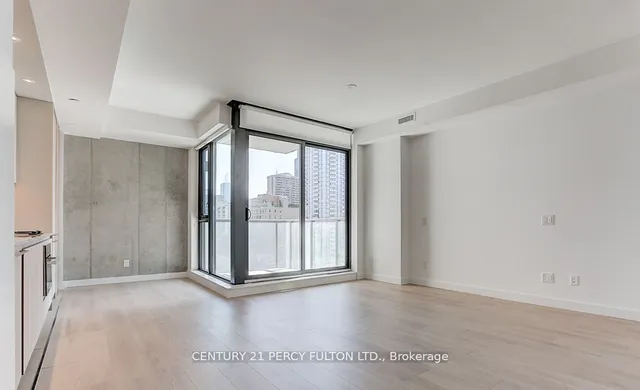 Additional image 5 of 81 Wellesley St Unit 904