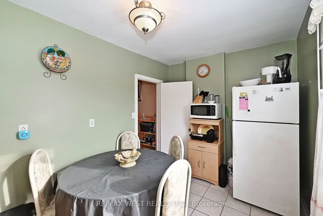 Additional image 24 of 39 Lindsey Ave