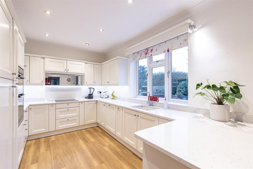 Additional image 13 of The Pleasance, Harpenden