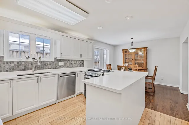 Additional image 13 of 36 Lockton Cres