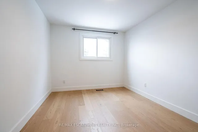 Additional image 17 of 3135 MICHAEL Cres