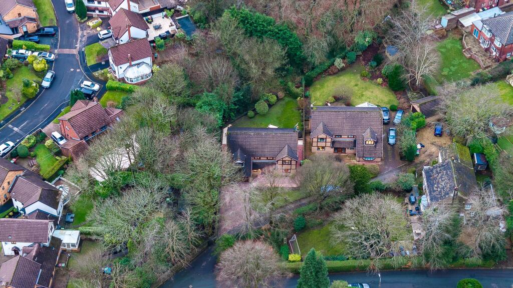 Additional image 44 of The Drays, New Hall Place, Heaton BL1 5 – A Spacious & Adaptable 5-Bed Home in Private Gated Setting