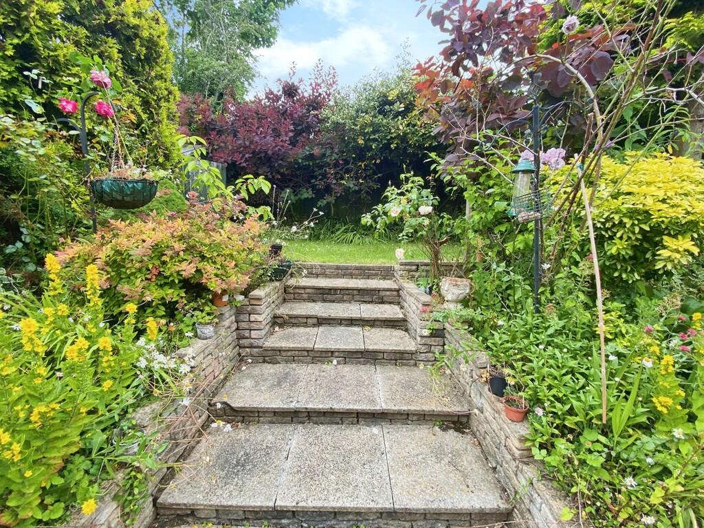 Additional image 19 of Mills Avenue, New Halll