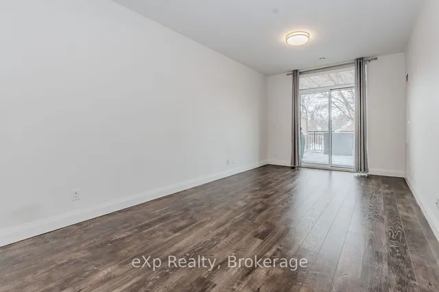 Additional image 7 of 399 Queen St Unit 107