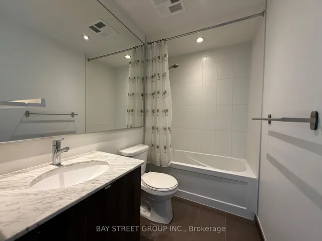 Additional image 15 of 170 Fort York Blvd Unit 2003