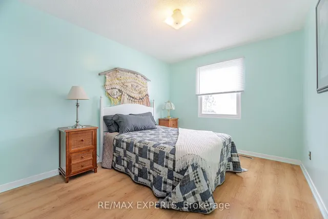 Additional image 24 of 28 Traverston Crt