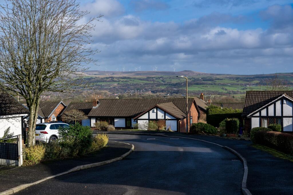 Additional image 40 of Leigh Close, Tottington, BL8