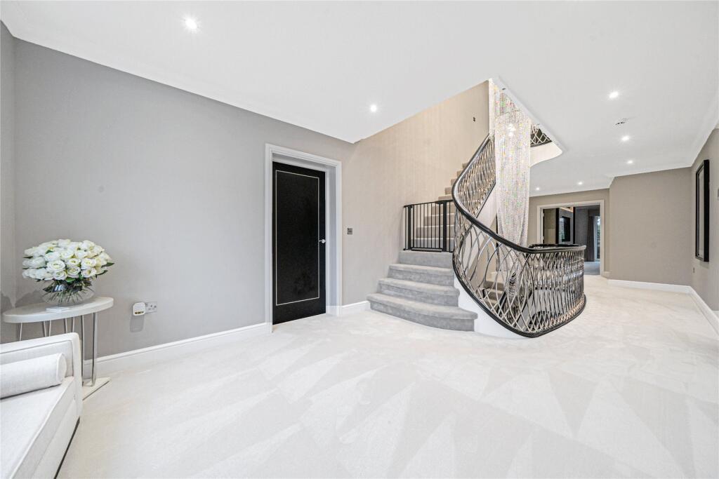 Additional image 17 of Meadow Way, Farnborough Park