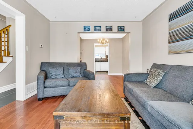 Additional image 6 of 10 Greenwood Cres