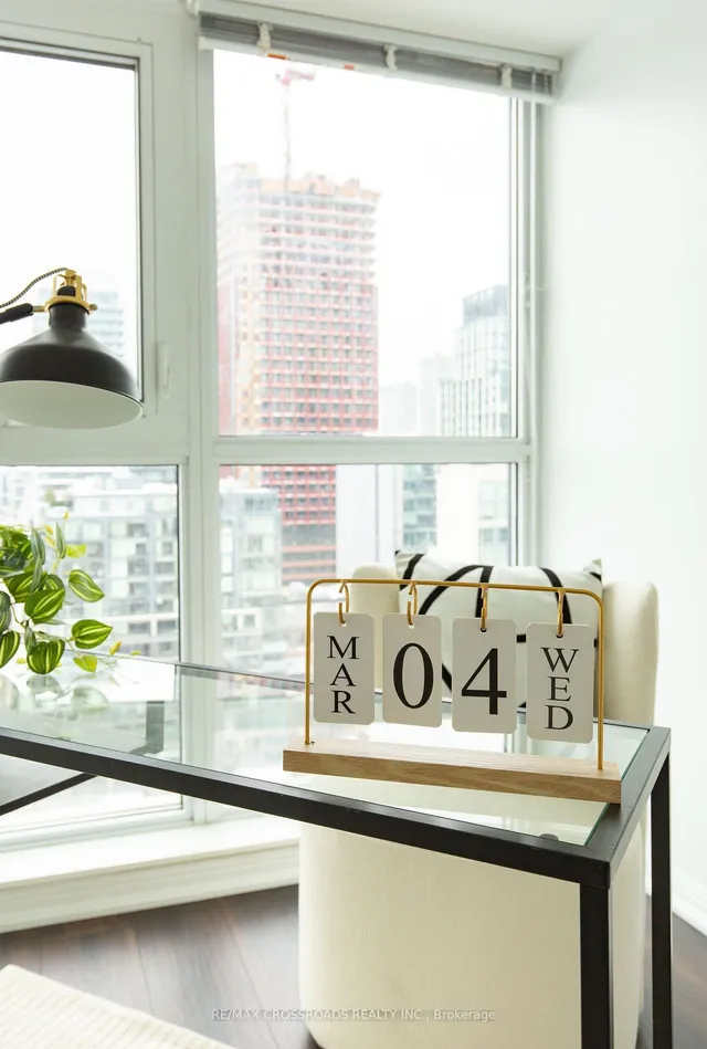 Additional image 24 of 400 Adelaide Ave Unit 2104