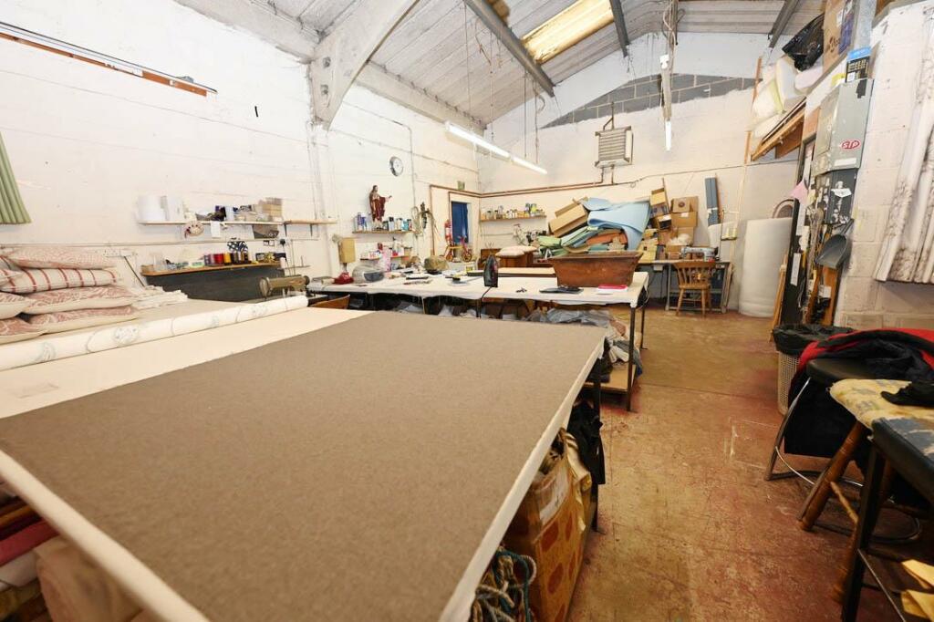 Additional image 3 of Racecourse Road, Richmond