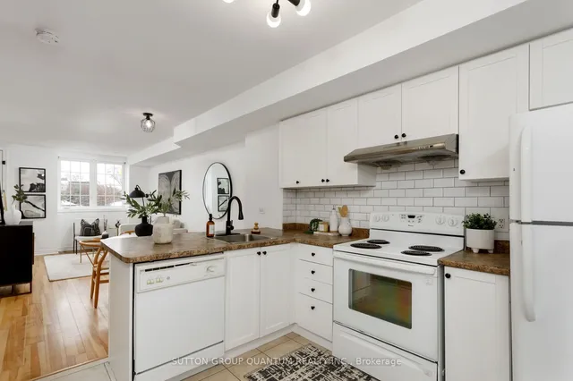 Additional image 15 of 870 Jane St Unit 108