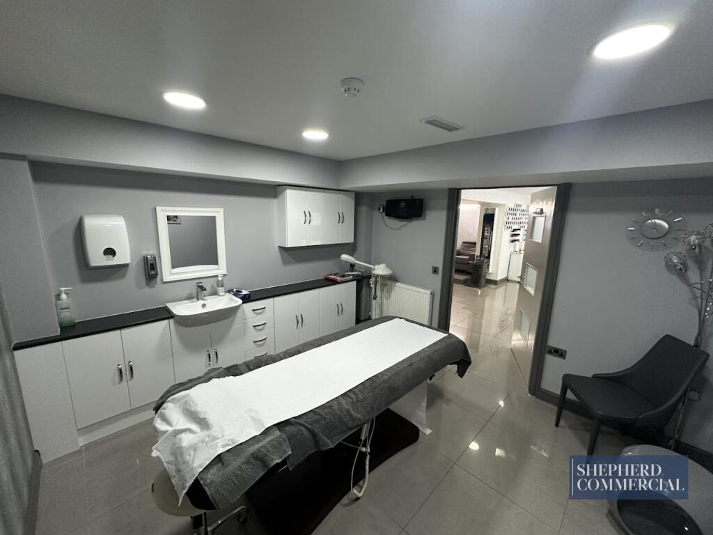 Additional image 17 of 28 Main Street, Dickens Heath, Solihull, B90 1UA