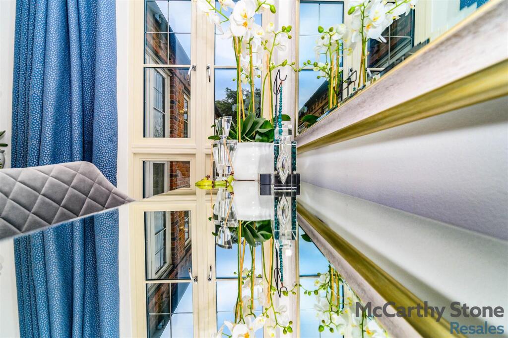 Additional image 15 of Great North Road, Hatfield