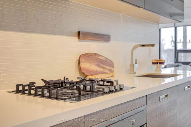 Additional image 18 of 1239 Dundas St St Unit 404