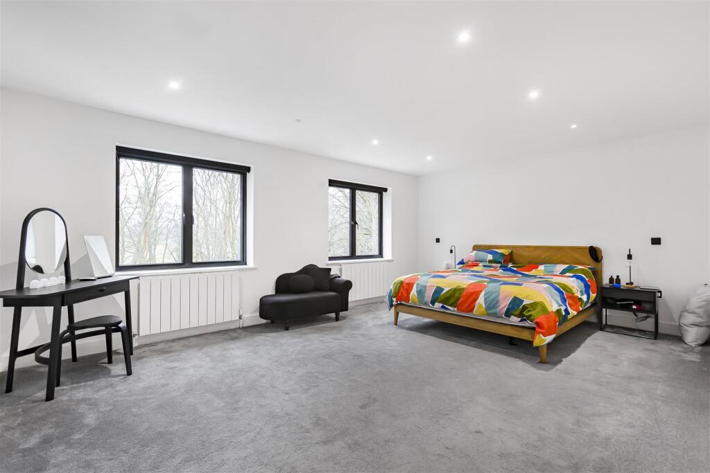 Additional image 21 of Firs Walk, Tewin