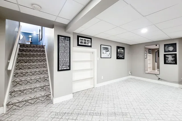 Additional image 37 of 2119 Agincourt Cres