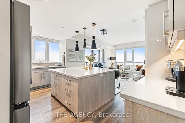 Additional image 19 of 2007 James St Unit 1607