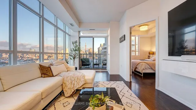 Additional image 11 of 125 Western Battery Rd Unit 2302