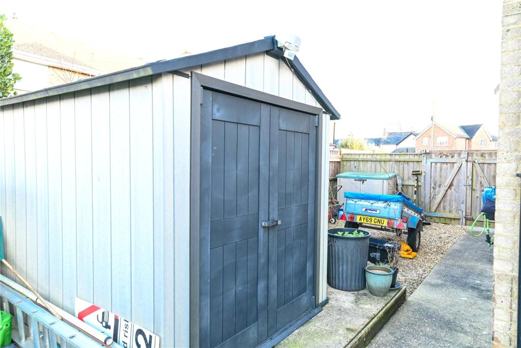 Additional image 12 of Yew Lane, New Milton, Hampshire, BH25