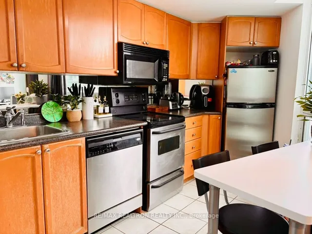 Additional image 3 of 231 Fort York Blvd Unit 1410
