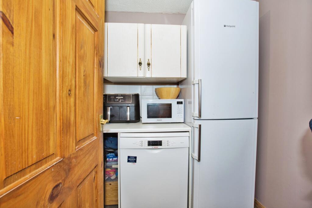 Additional image 17 of Eileen Close, STREET, Somerset, BA16