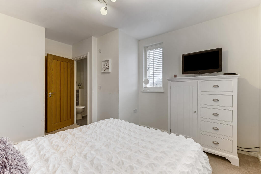 Additional image 5 of East Lane, Wheathampstead, AL4