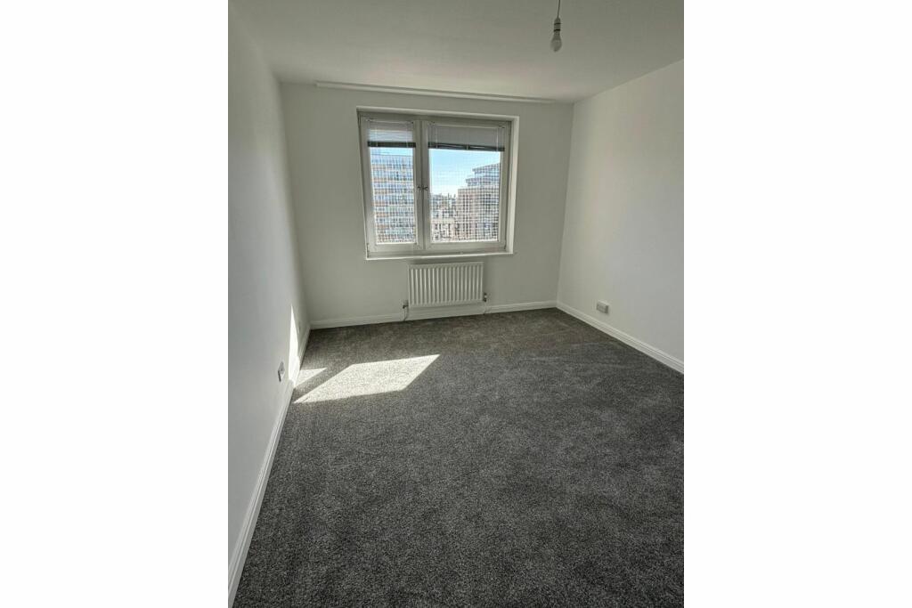 Additional image 27 of Grand Avenue, Hove, BN3