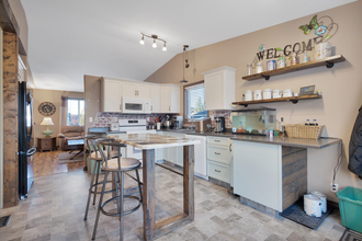 Additional image 5 of 5246 41 Street Crescent