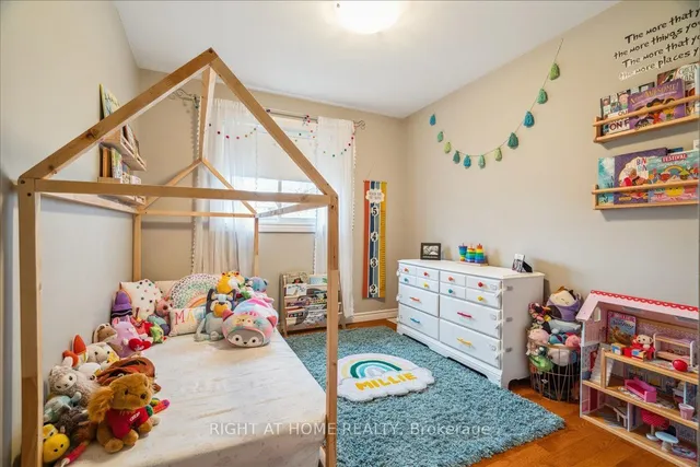 Additional image 19 of 22 Adele Crt