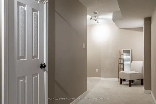 Additional image 30 of 1353 Stephenson Dr