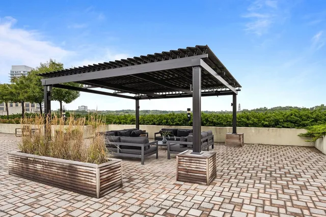 Additional image 40 of 25 Earlington Ave Unit #422