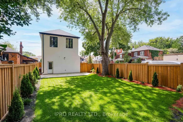 Additional image 39 of 1384 Pape Ave