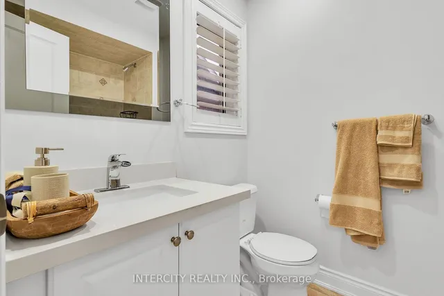 Additional image 28 of 22 Pasadena Ave