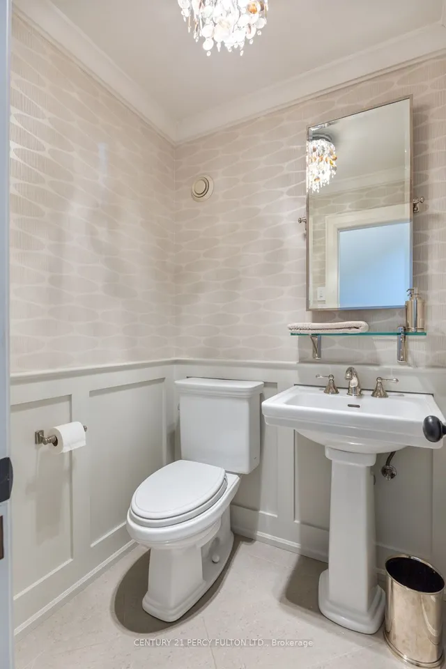 Additional image 22 of 990 John Watt Blvd