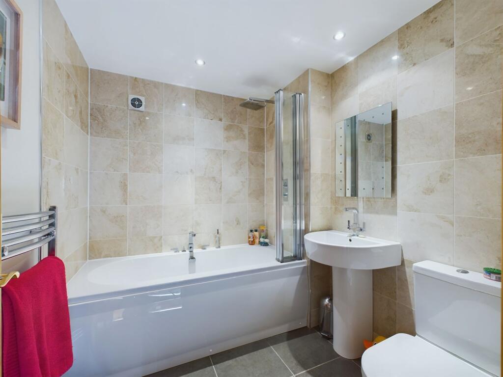 Additional image 35 of Dyce, Cothal, AB21